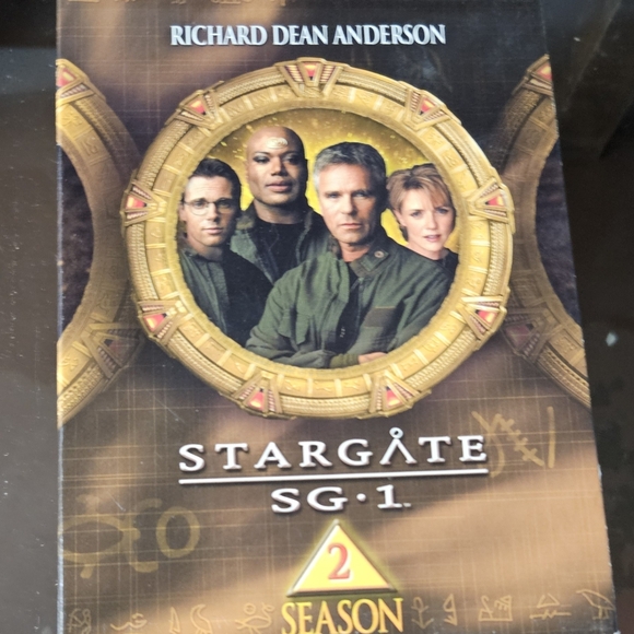 Stargate DVD Sets Season One And Season Two - Picture 4 of 6